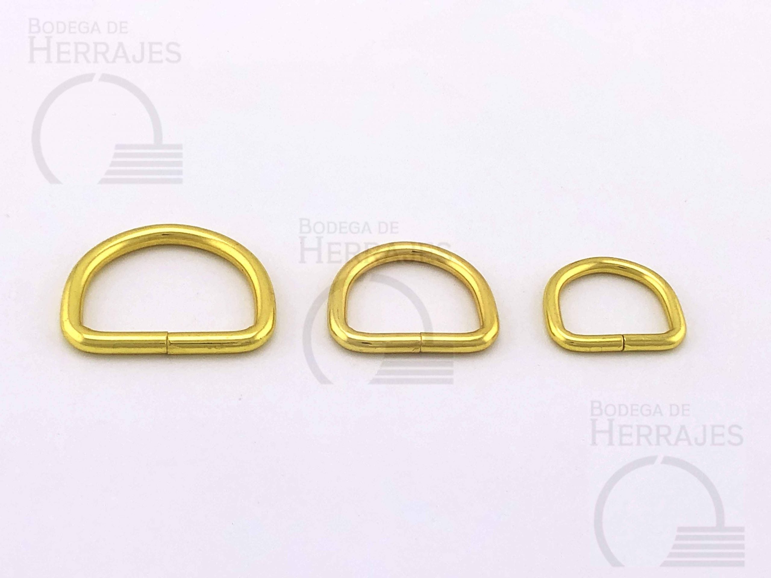 Media argolla en  Media argolla en